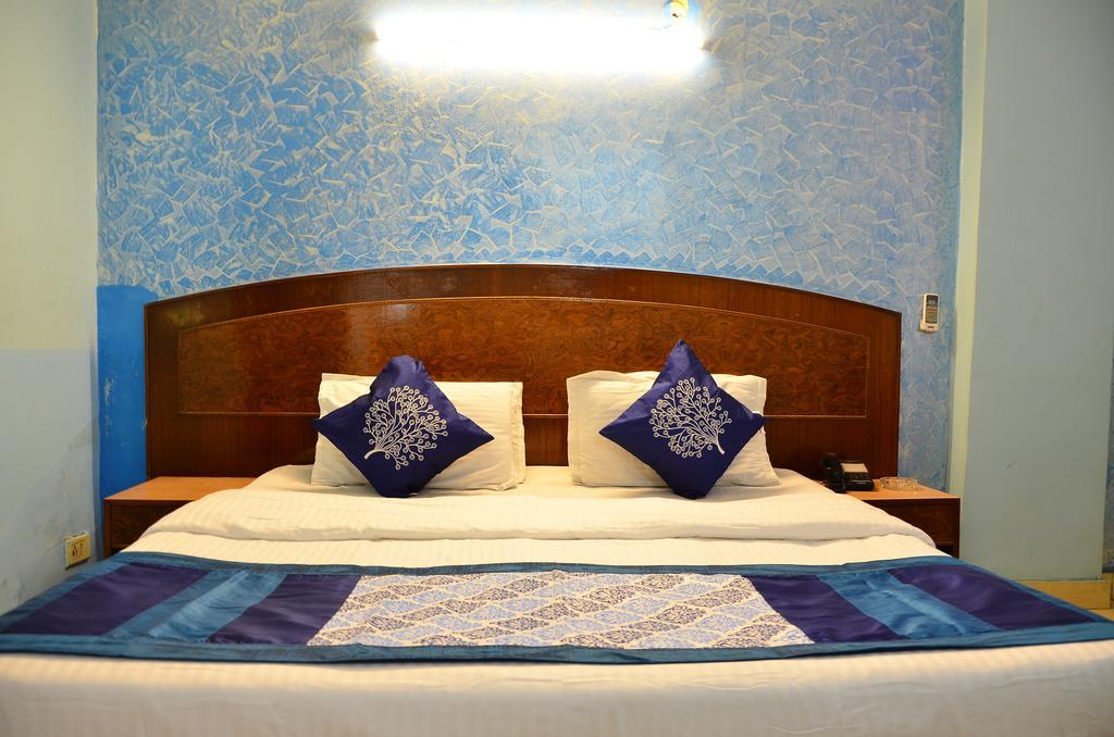 Airport Hotel Paradise International Нью-Дели Номер фото